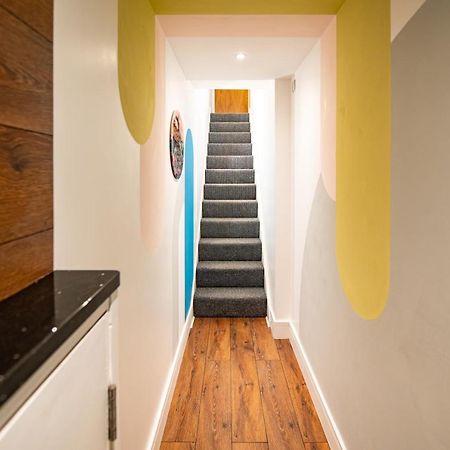 The Nest - Luxury 16 Person Apt W Jacuzzi & Parking Blackpool Eksteriør billede