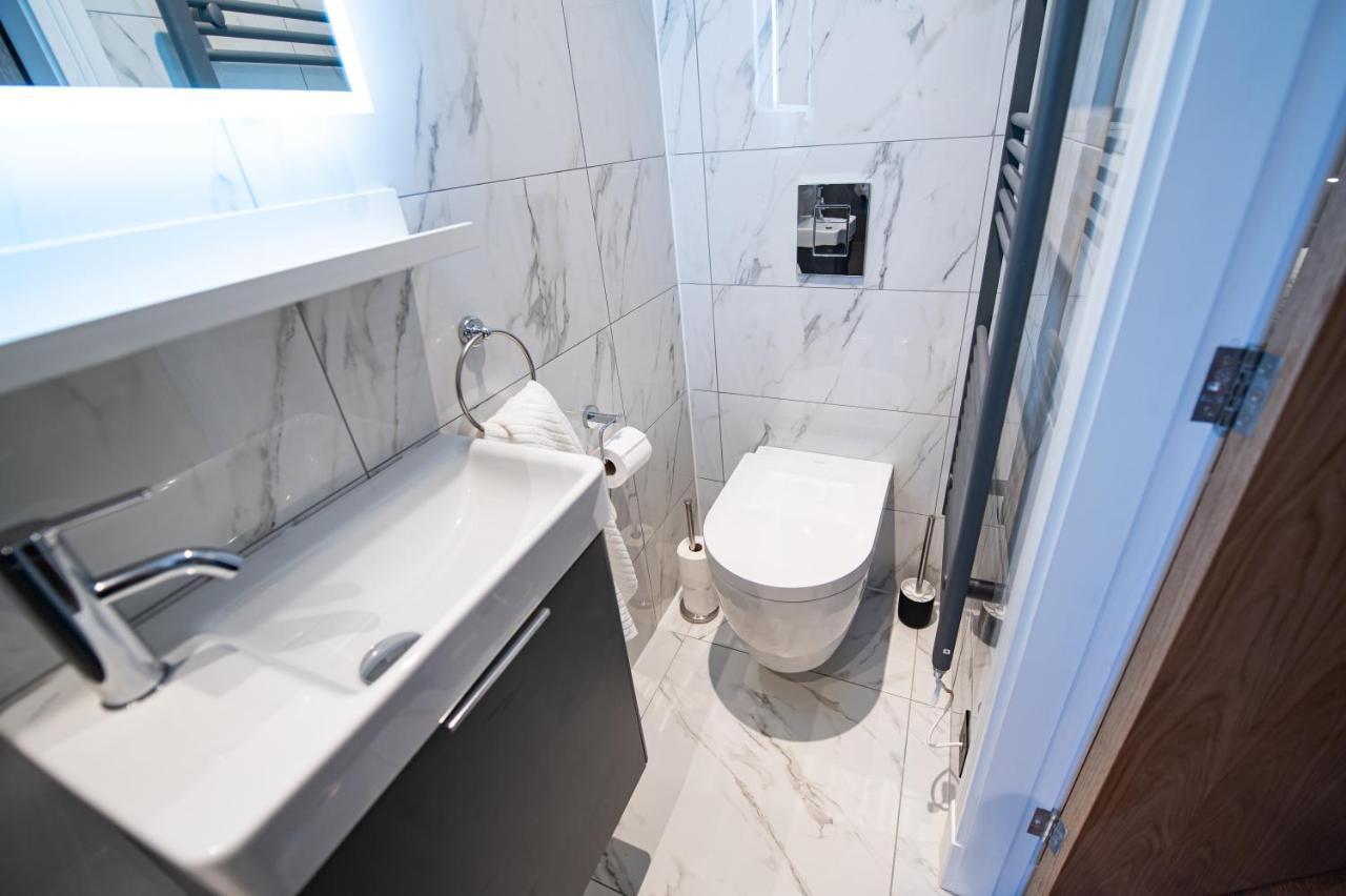 The Nest - Luxury 16 Person Apt W Jacuzzi & Parking Blackpool Eksteriør billede