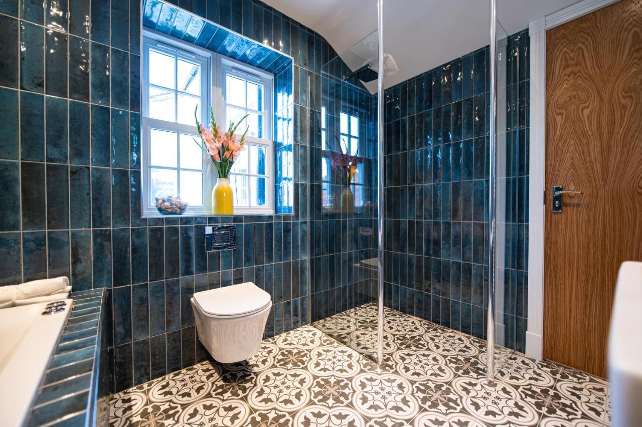 The Nest - Luxury 16 Person Apt W Jacuzzi & Parking Blackpool Eksteriør billede