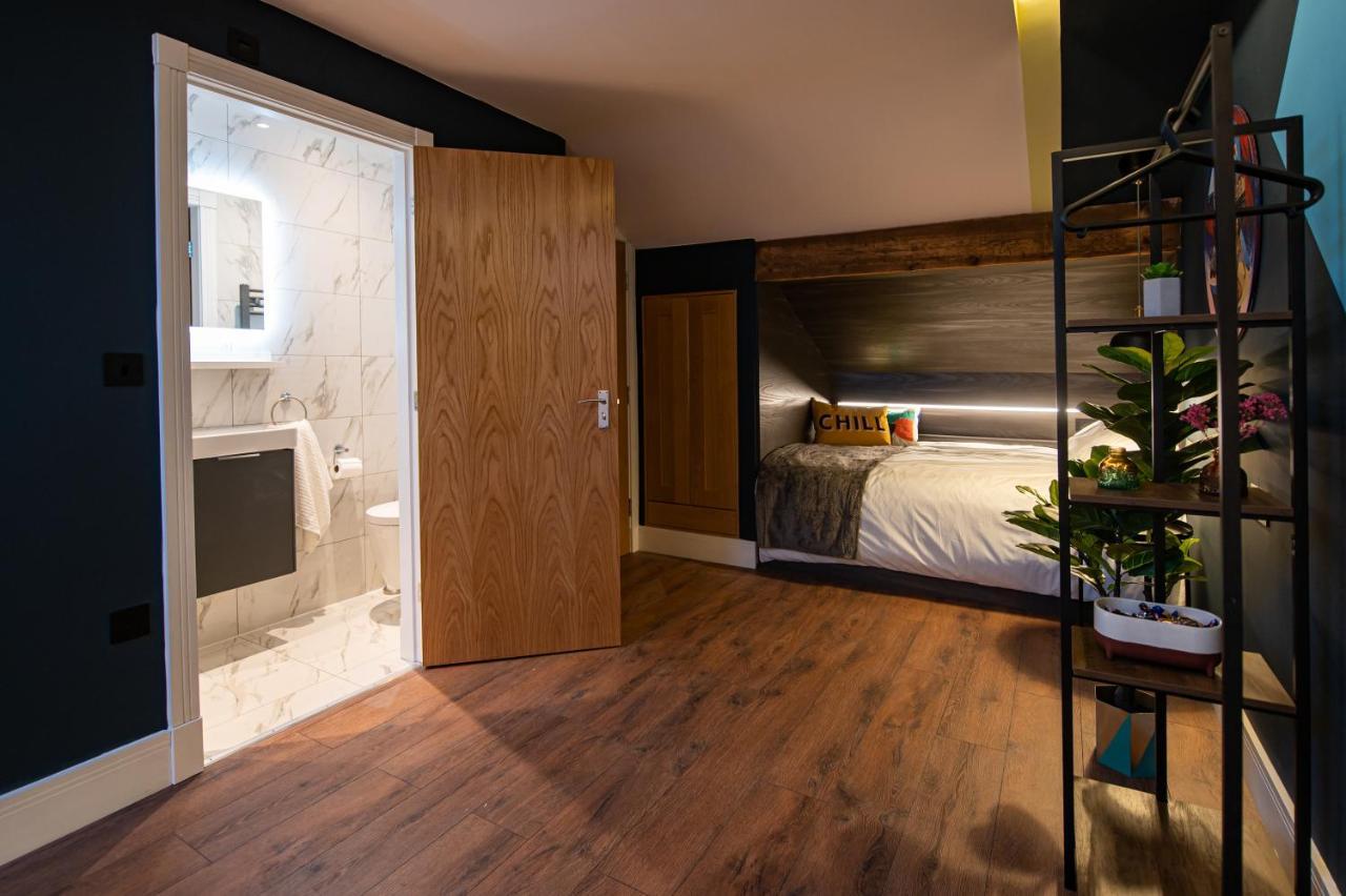 The Nest - Luxury 16 Person Apt W Jacuzzi & Parking Blackpool Eksteriør billede
