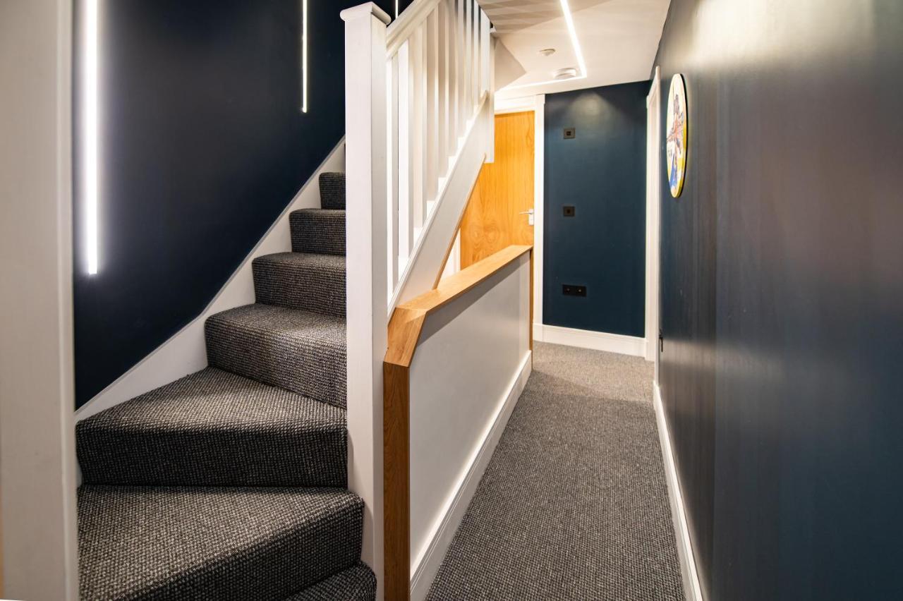 The Nest - Luxury 16 Person Apt W Jacuzzi & Parking Blackpool Eksteriør billede
